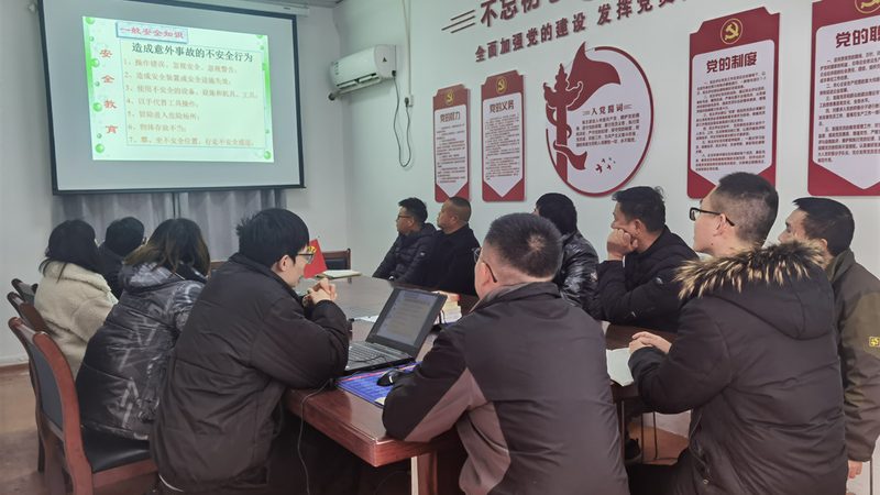 在翻译过程中，要注意语言规范，避免出现中式英语。以下是一些常见的中式英语表达：