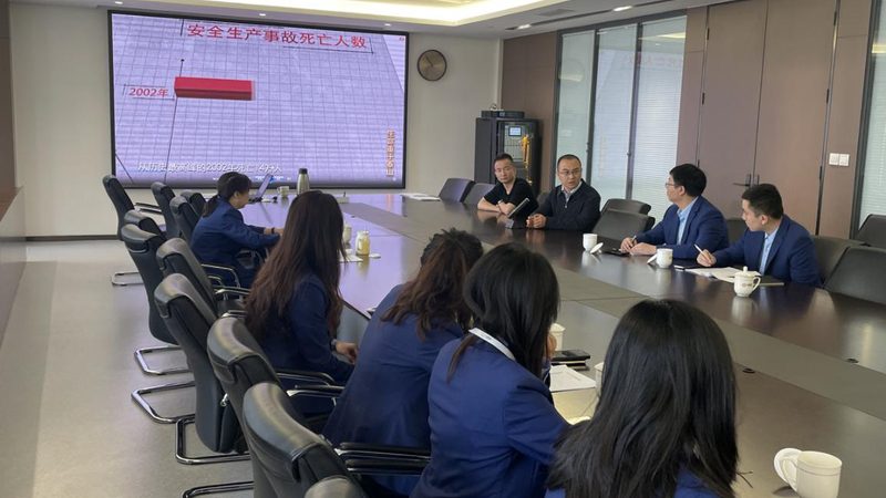 叉车操作：职业素养与安全规范的必备知识