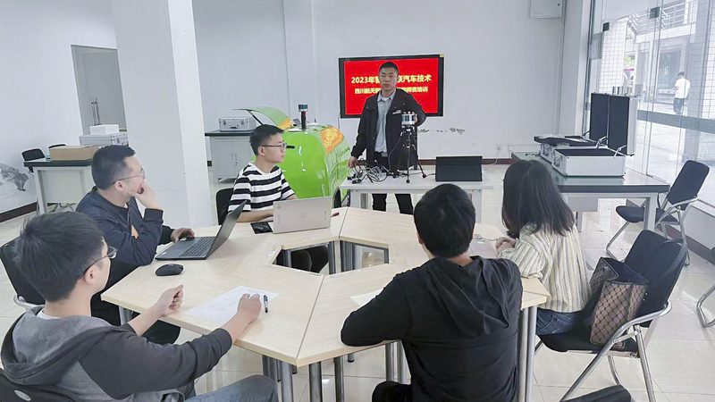 揭秘成人教育远程网上正规平台：如何选择适合自己的学习平台